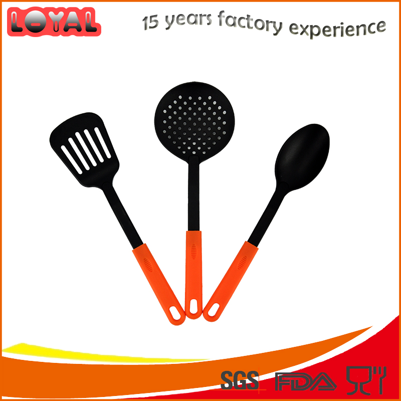 Fashionable kitchenware 3 pieces nylon kitchen utensil set