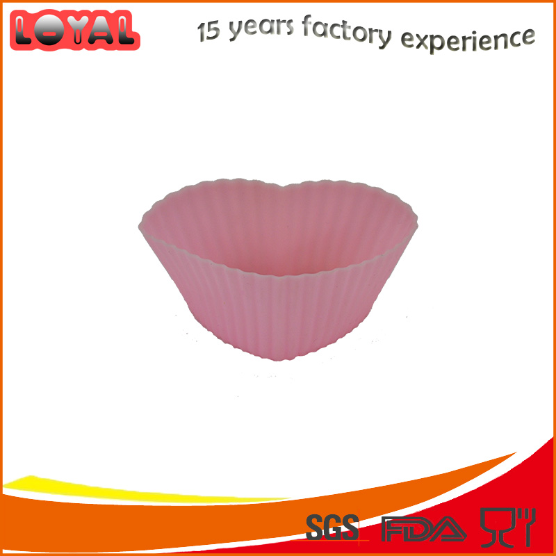 Cupcake baking mold hearted shaped silicone biscuit mold