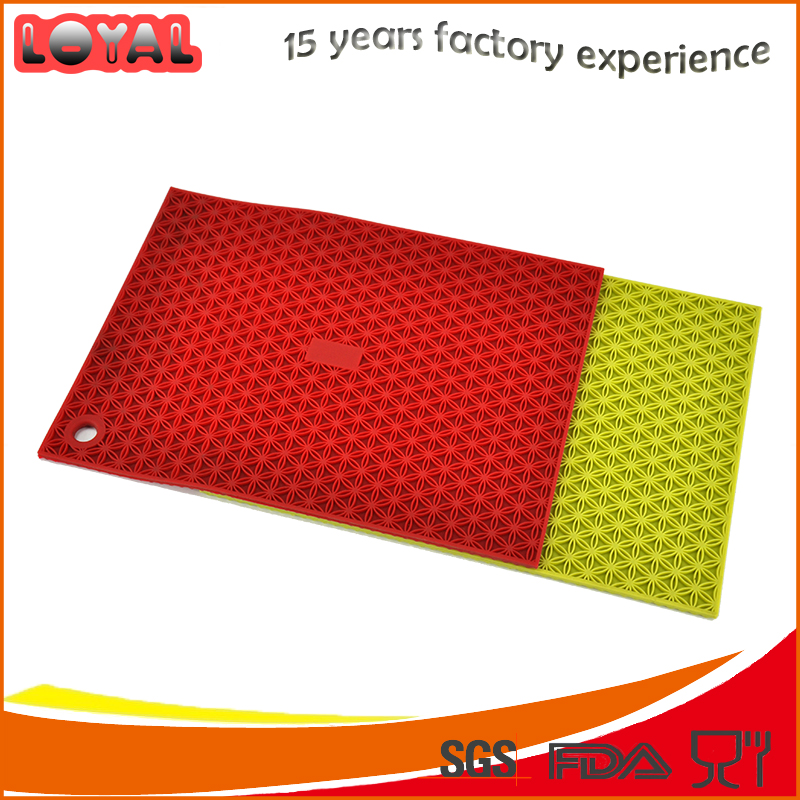 OEM design double sided silicone drying mat pot holder