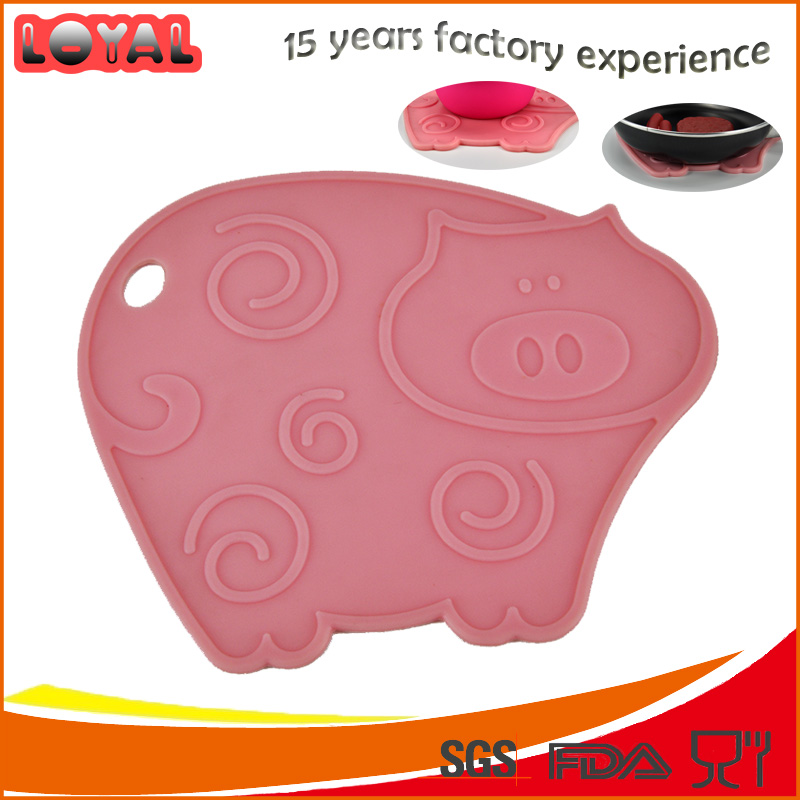 Lovely piggie shaped silicone placemat